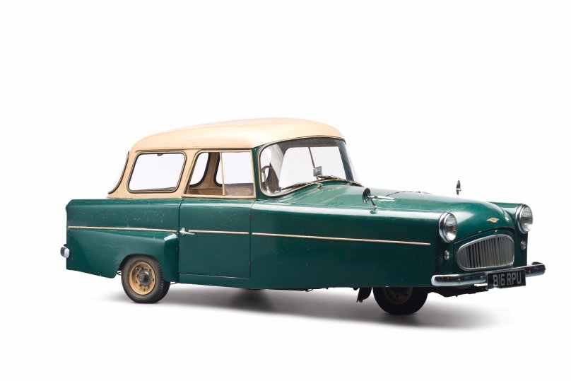 Старинные машина вид сзади