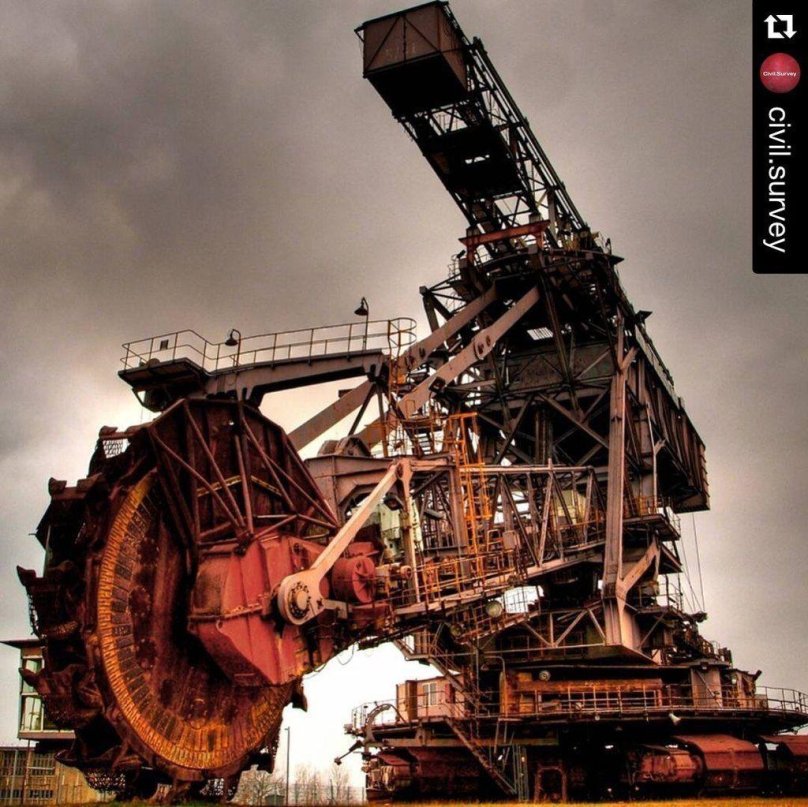 Самый большой роторный экскаватор в мире Bagger 288