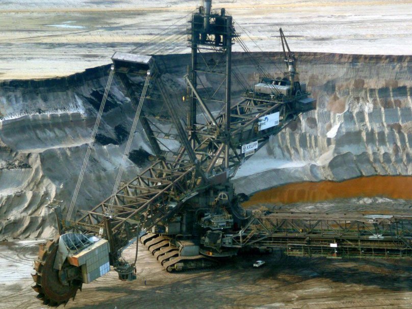 Самый большой роторный экскаватор в мире Bagger 288