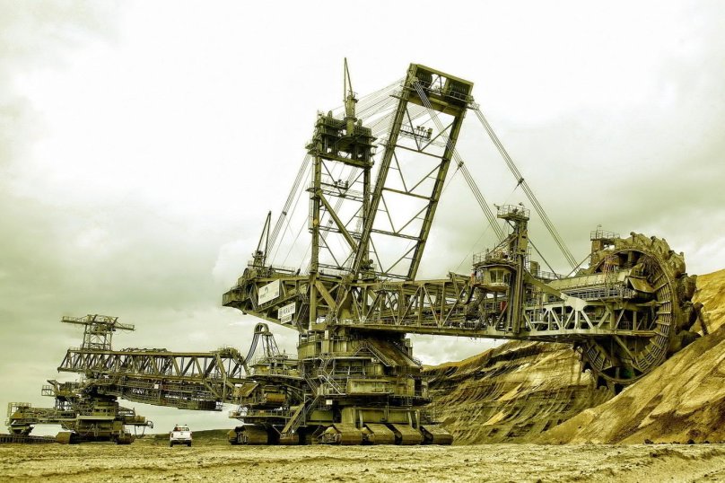 Самый большой роторный экскаватор в мире Bagger 288