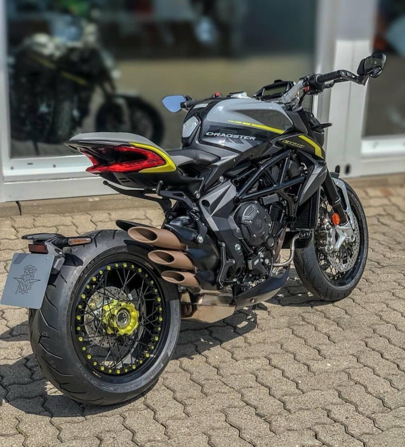 MV Agusta Dragster 800 RR