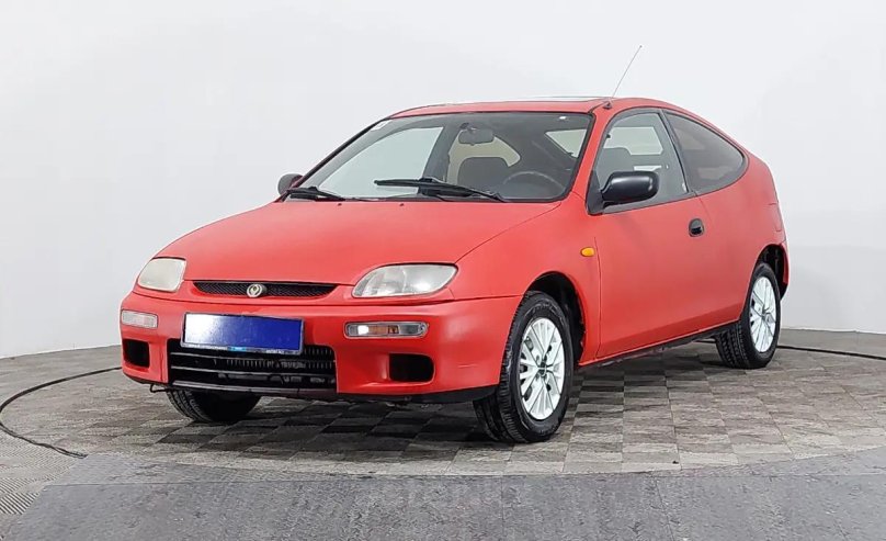 Mazda 323 1996