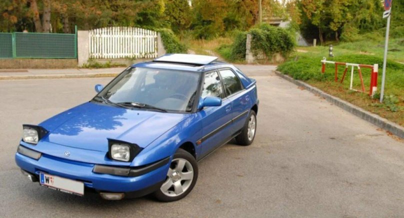 Mazda 323f