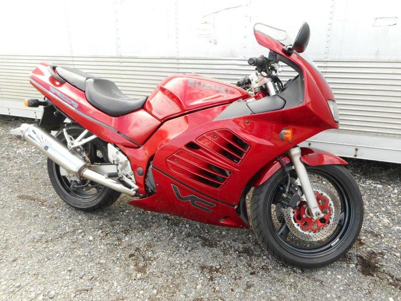 Сузуки РФ 400 1996