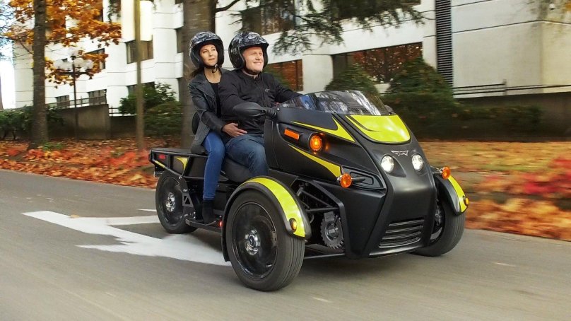 Трицикл Arcimoto SRK