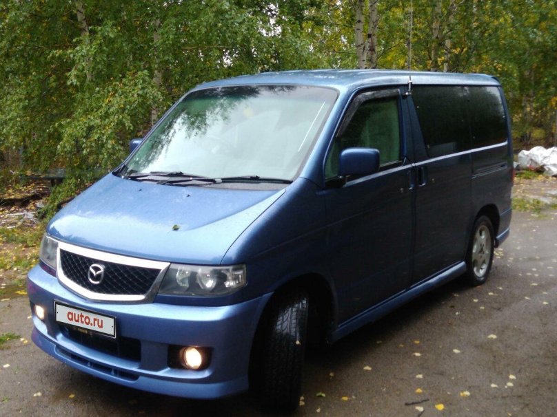 Микроавтобус Мазда Френди