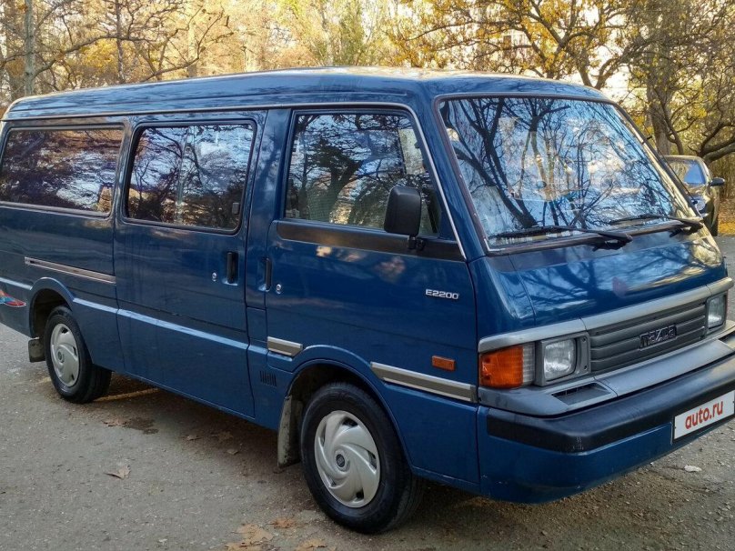 Мазда Бонго 90