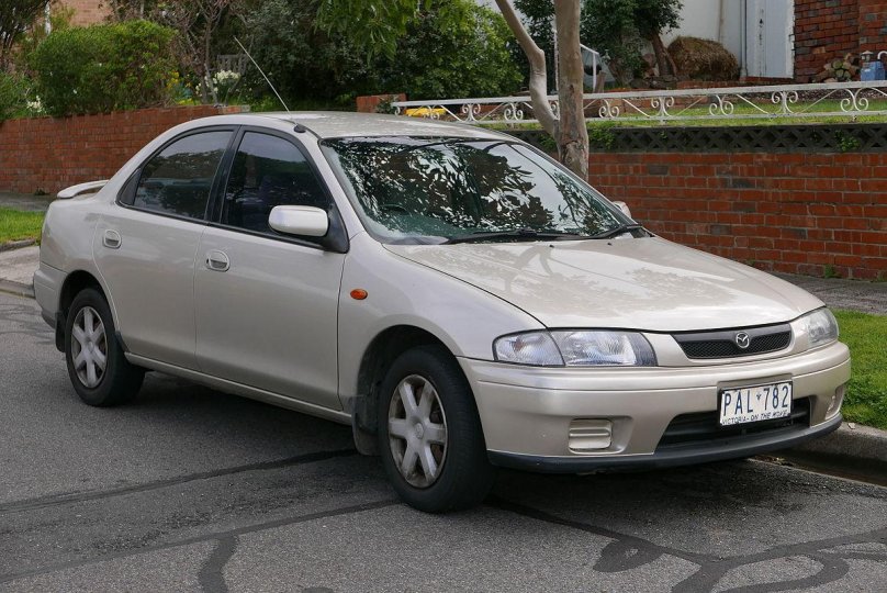 Mazda 323 s ba