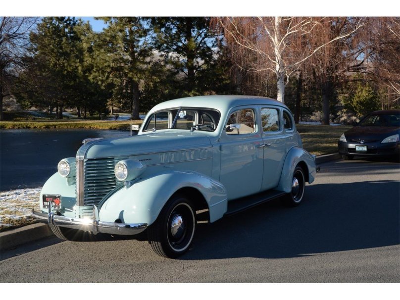 1936 Pontiac Silver Streak