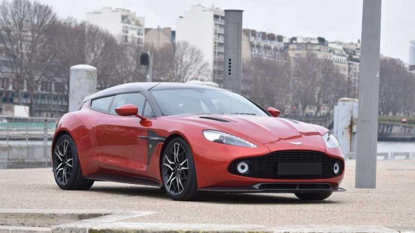 2019 Aston Martin Vanquish Zagato shooting Brake