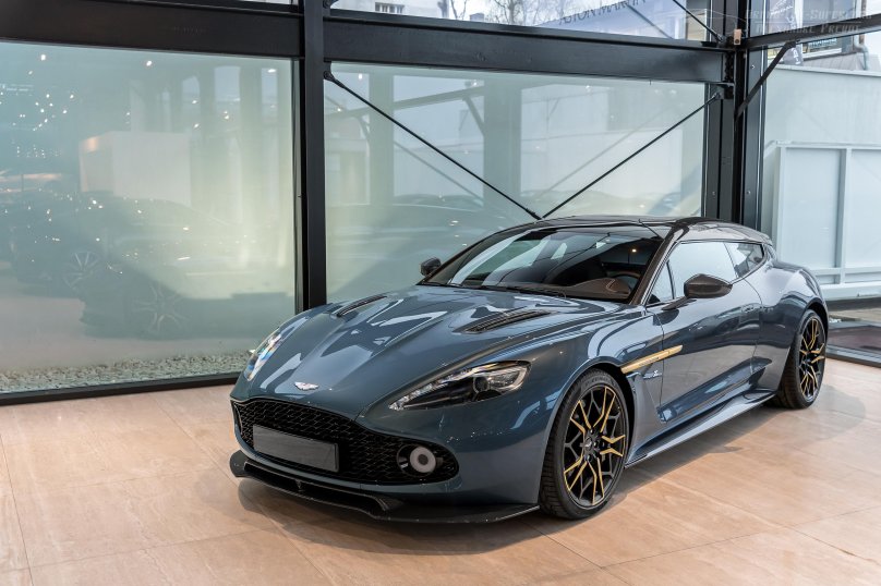 Астон Мартин Vanquish Zagato
