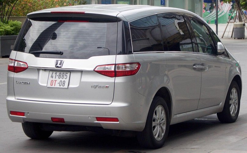 Luxgen m7