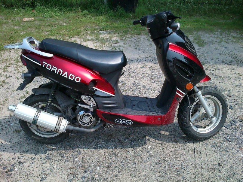 Скутер Tornado 50