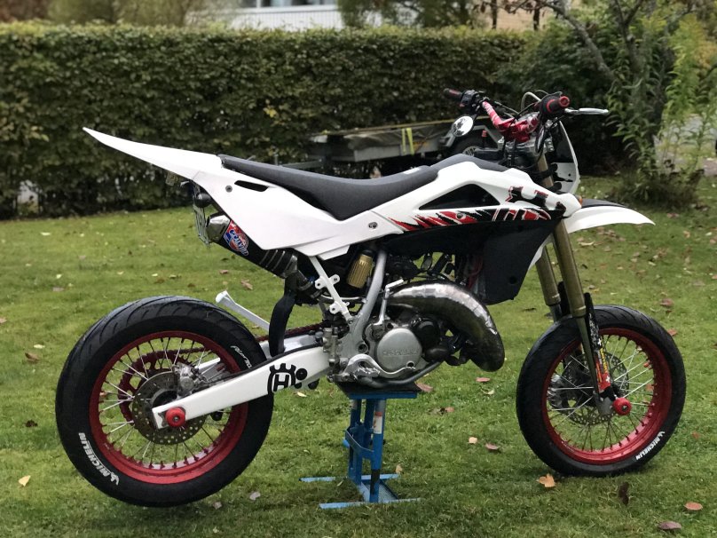 Хускварна 125 мотард