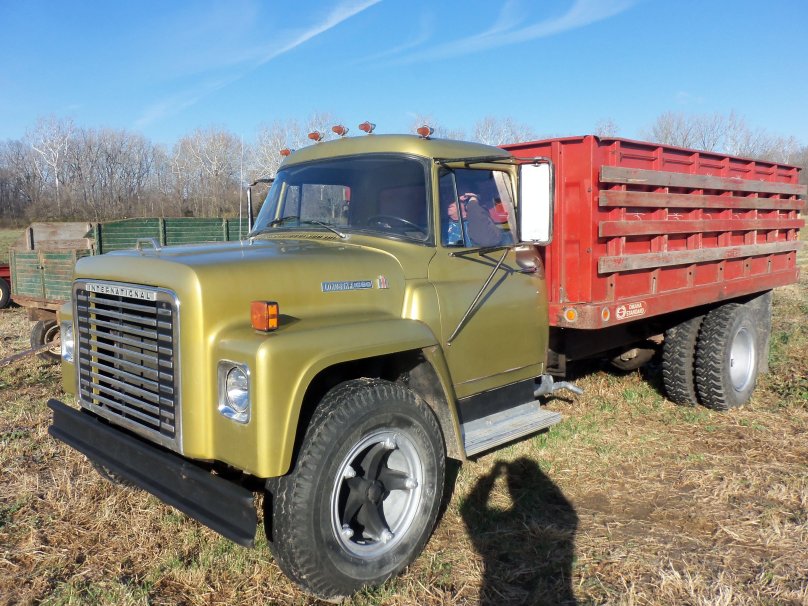 International Loadstar 1600