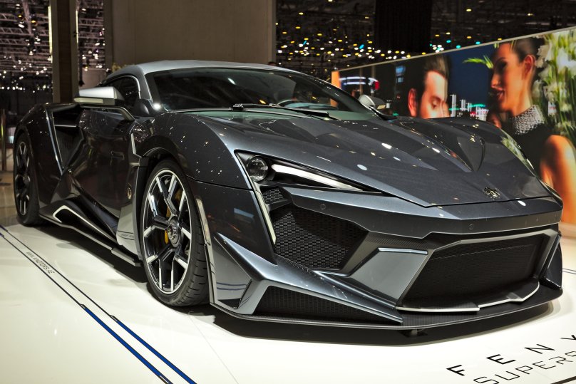 Машина w Motors Fenyr Supersport