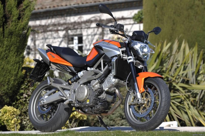 Мотоцикл Aprilia Shiver 750