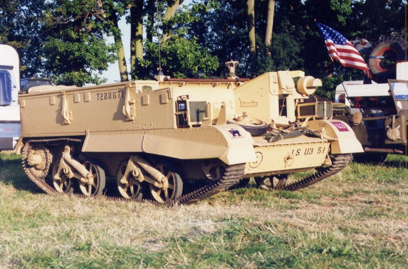 Универсал Карриер т-16