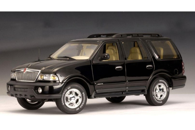 Lincoln Navigator 1/18 AUTOART