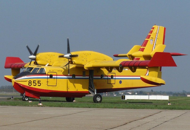 Canadair CL-415