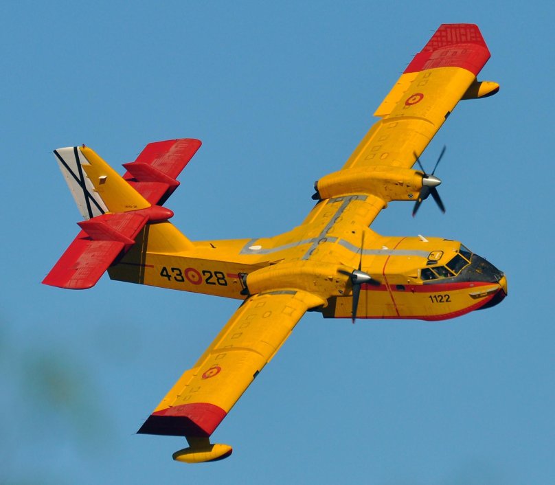 Canadair CL-415