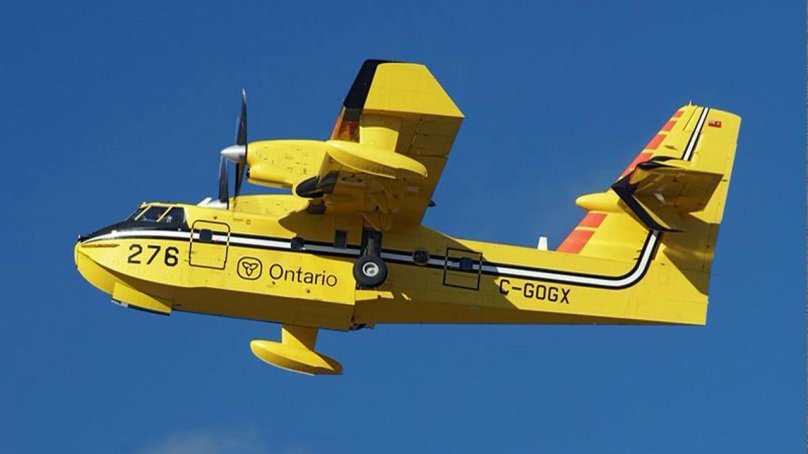 Самолет Canadair CL-415