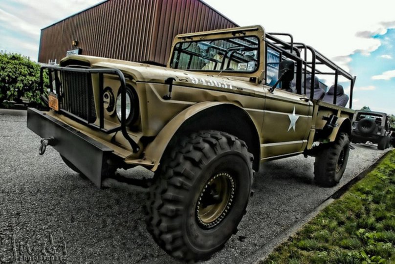 Kaiser Jeep m818
