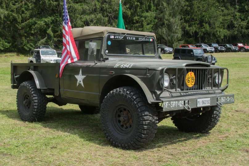 Kaiser Jeep m715 Gladiator