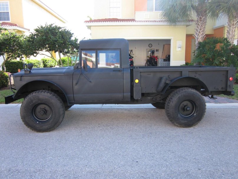 Kaiser Jeep m715 красный