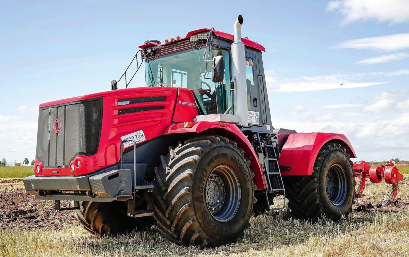 Трактор Кировец к 744