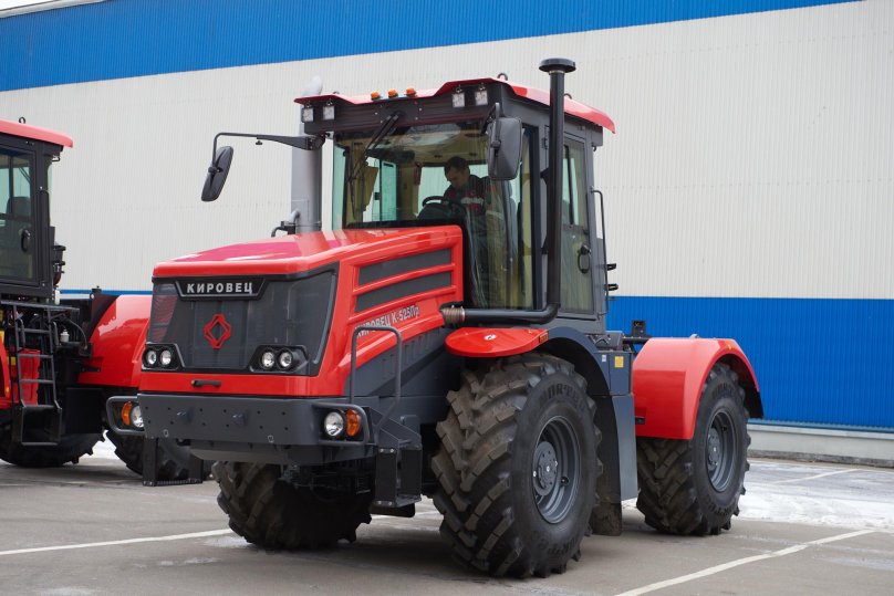 Трактор Кировец к-525