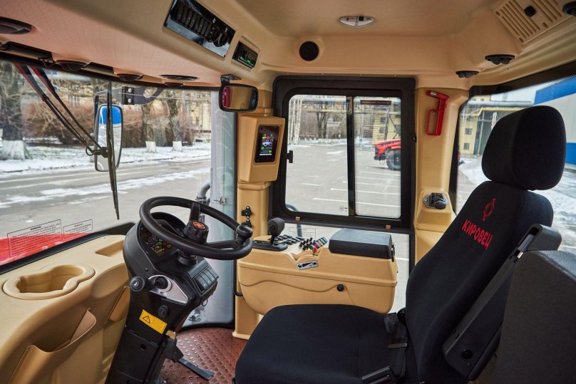 Кировец к-525 премиум