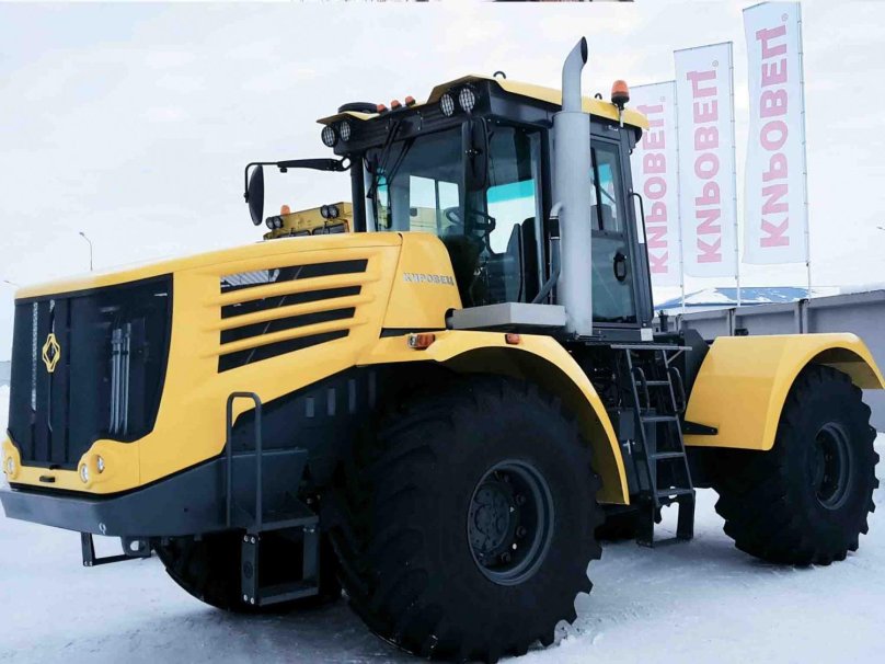 Трактор Кировец к 744