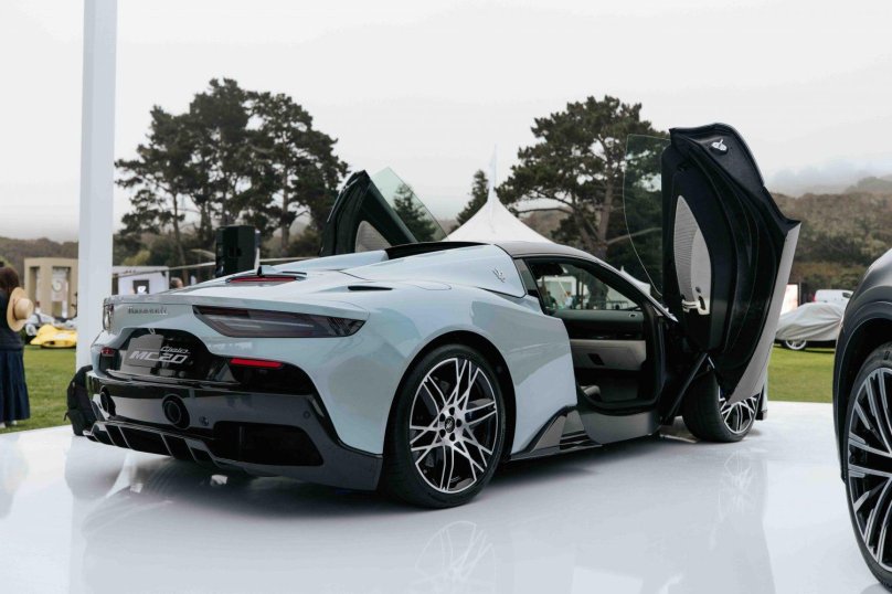 Мазерати mc20