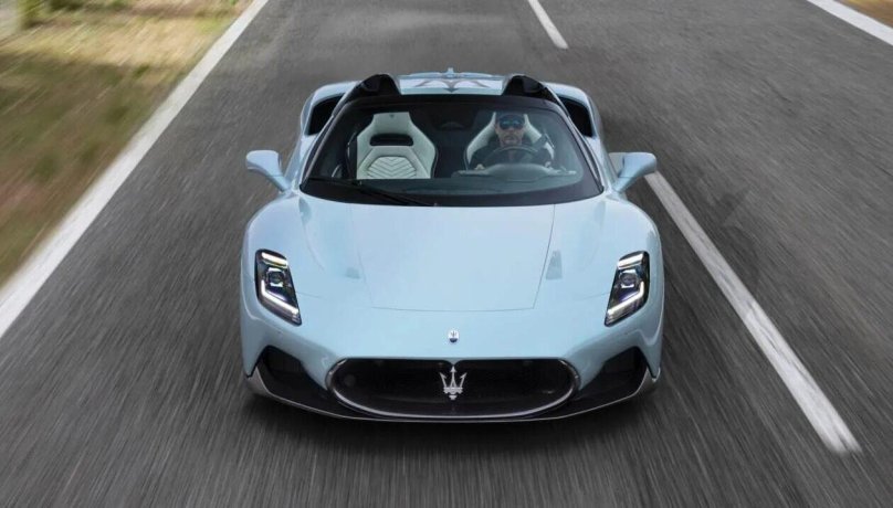 Кабриолет с жесткой крышей