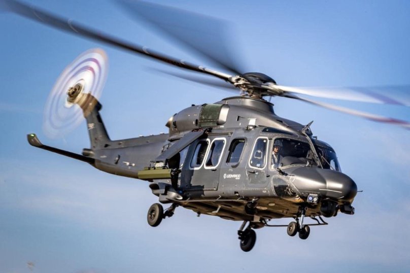 Вертолет AW 95