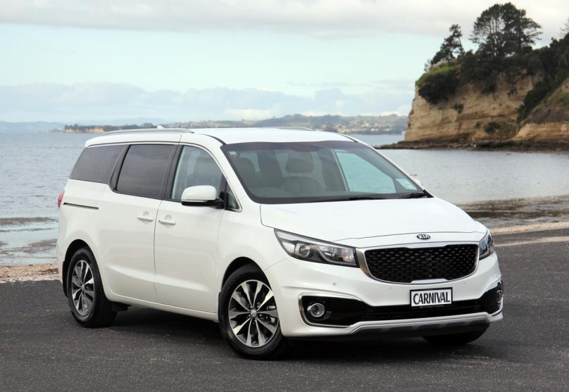 Kia Carnival минивэн