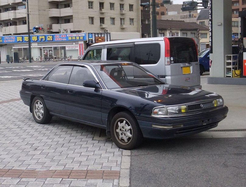 Мазда Еунос 300