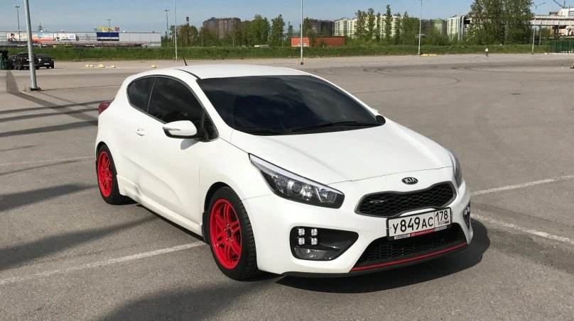 Kia Pro Ceed gt белая 2015