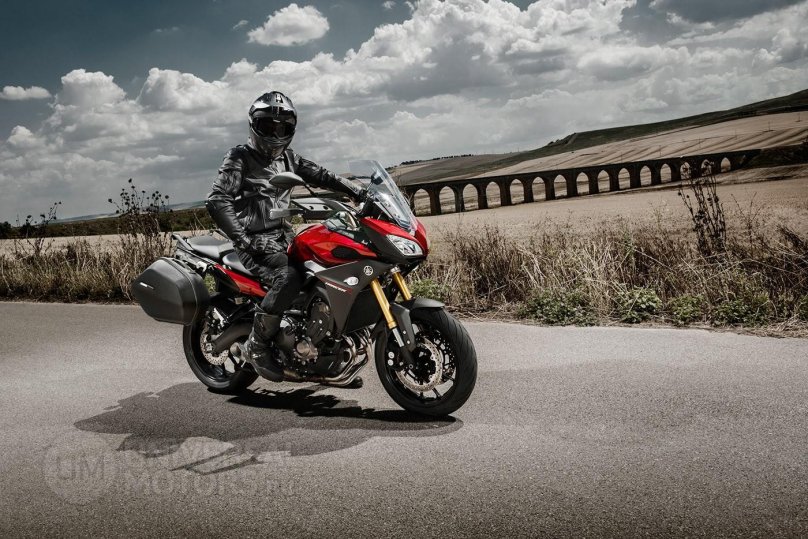 Yamaha MT 09 Tracer 2015