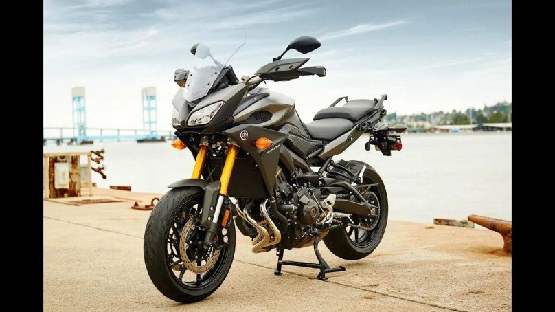 Yamaha MT-09 Tracer мотоцикл