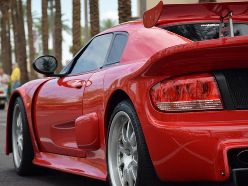 Noble спорткар m-400