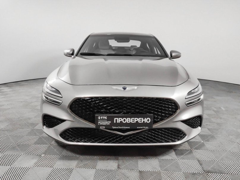 Новый седан Genesis g80