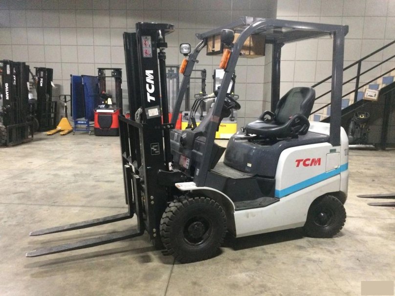 Вилочный погрузчик TCM fhd15t3z