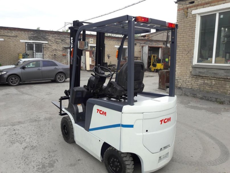 Вилочный погрузчик TCM