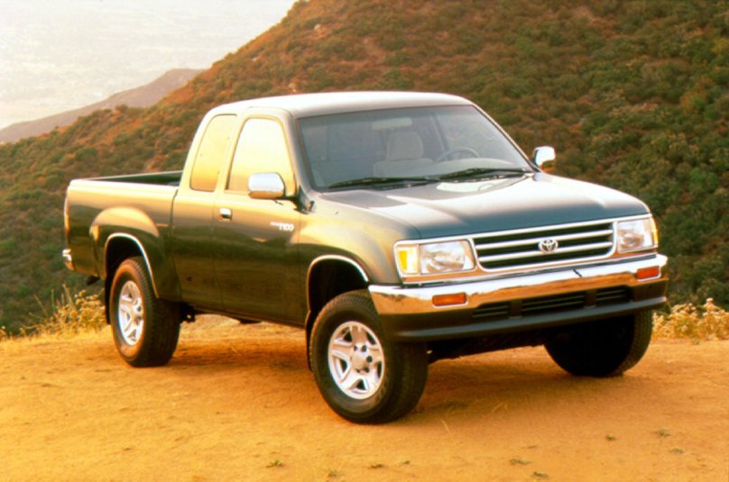 Toyota t100