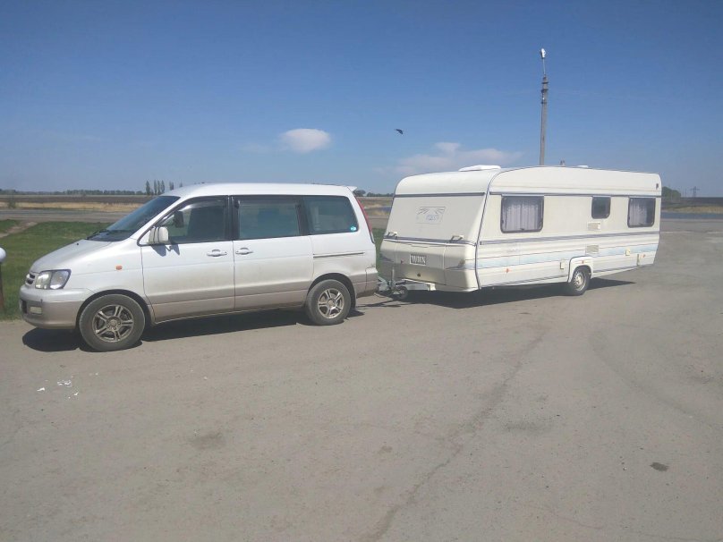 Toyota Town Ace с прицепом