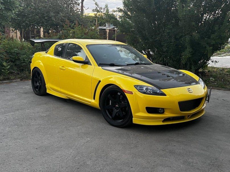 Mazda rx8 Yellow
