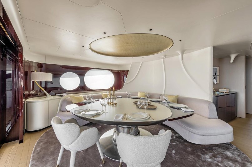 Яхта морская 6 местная каюты