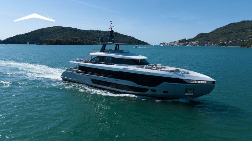 Яхта 36 метров